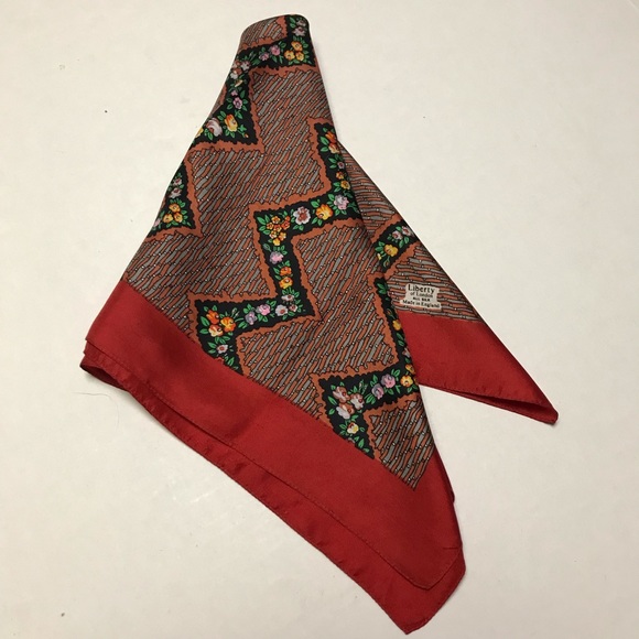 Liberty of London silk scarf - Picture 5 of 7